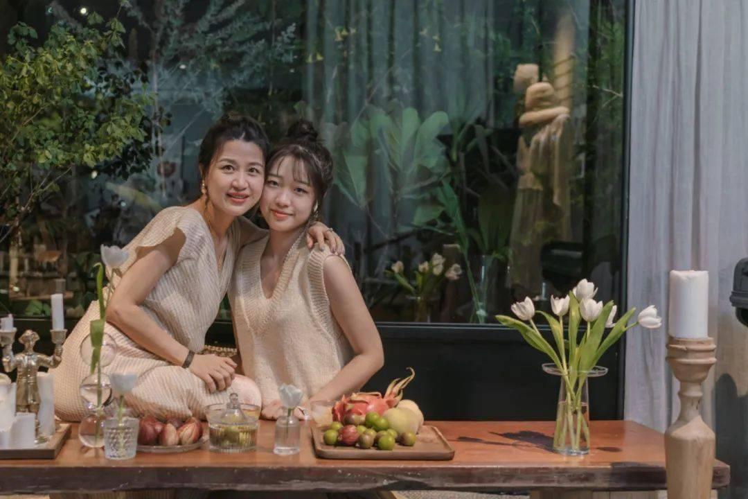 伯远当过李佳琦的舞蹈老师,你觉得伯远老师的舞技如何?——发现与分享的红迪社区